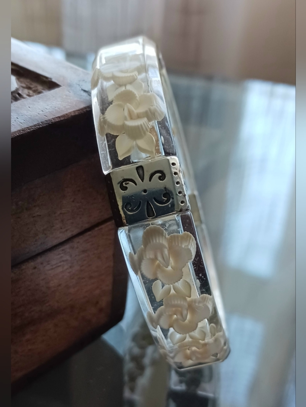 Brighton Lucite Bracelet w/White Painted Flowers on Inside, Vintage 80'-90's